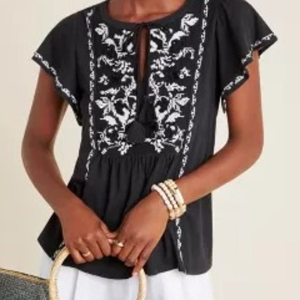 Anthropologie Alexandrine Embroidered Top (M)